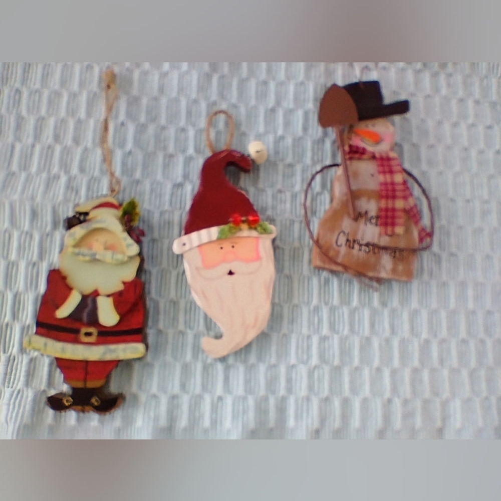 Bundle 3 🎉 Items $10-"Gingerbread Style" Christmas Ornaments- Set of 3*